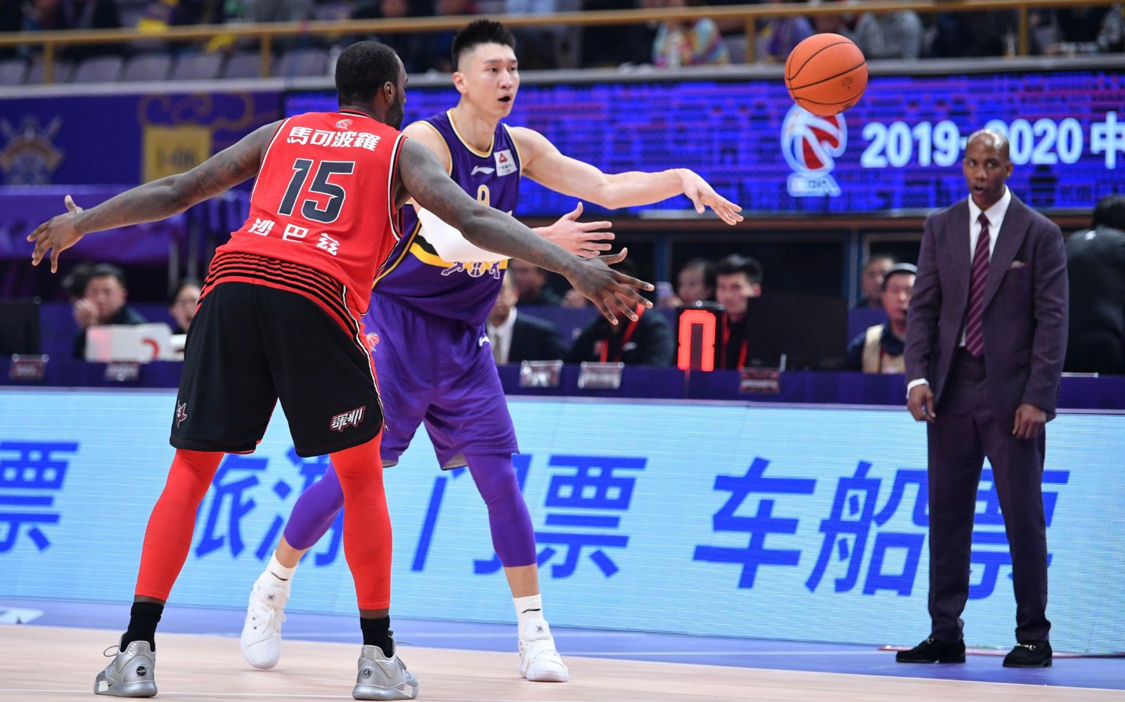 篮球明星孙悦现在在哪个nba球队_孙悦即将退役_孙悦本赛季状态分析