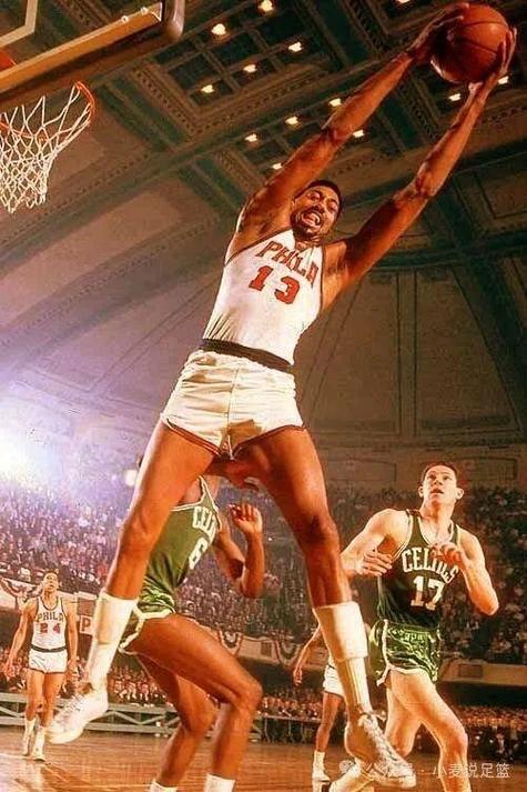 NBA近80年江湖：张伯伦单场100分，为何堪称永远的壁垒？