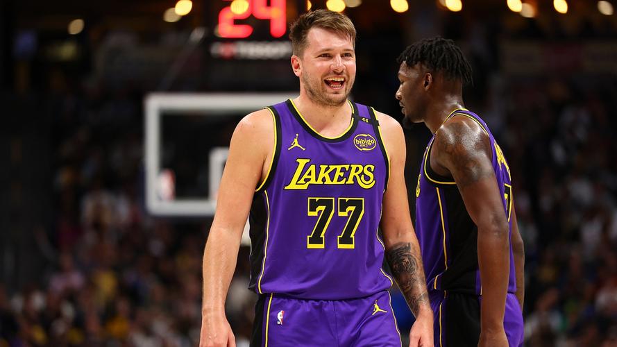 盘点NBA历史小前锋TOP10，詹姆斯荣誉数据领衔，东契奇潜力几何？